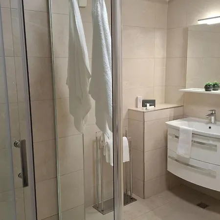 Magnolia Art Ντουμπρόβνικ