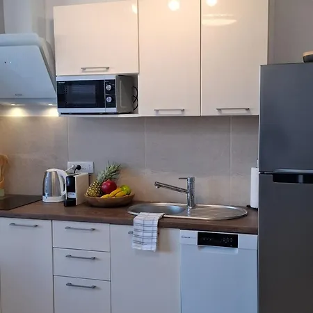 Magnolia Art Apartment