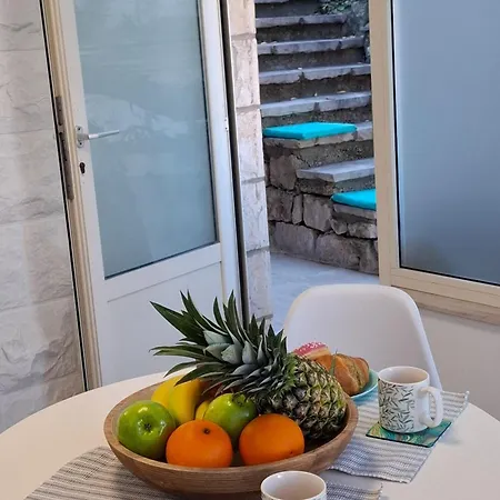 Magnolia Art Apartment